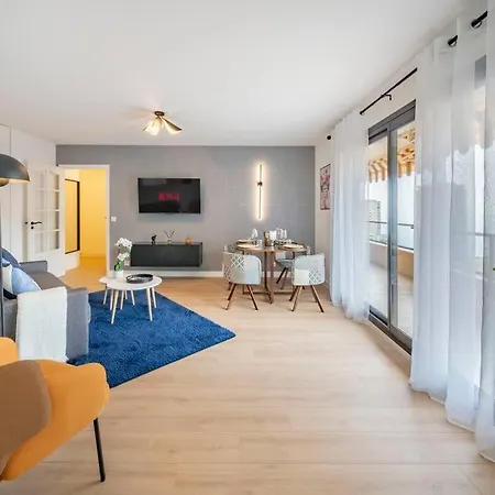 Monte Carlo Monaco Border, Swimming Pool, Parking, View, Terrace Apartment *